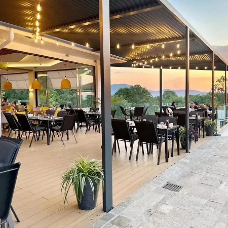 Apartment Summer Breeze Park Apartment, Santa Marina Holiday Village, Sozopol *