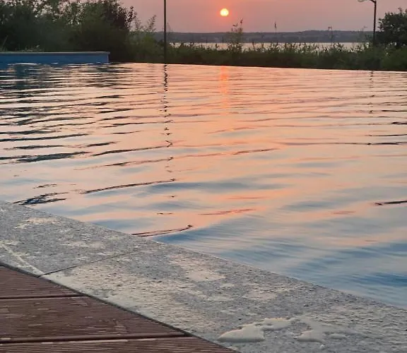 Summer Breeze Park Apartment, Santa Marina Village, *