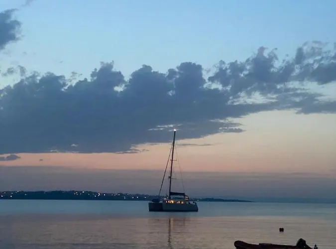 Summer Breeze Park Apartment, Santa Marina Village, *